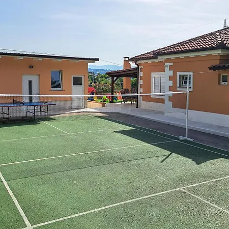 度假居 3 Bedroom Lovely In Pobri Donji Rukavac