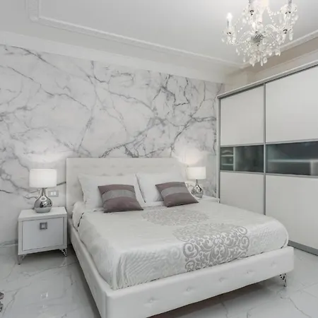 3 Bedroom Lovely In Pobri Nyaraló Donji Rukavac