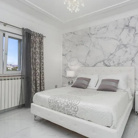 3 Bedroom Lovely In Pobri Nyaraló